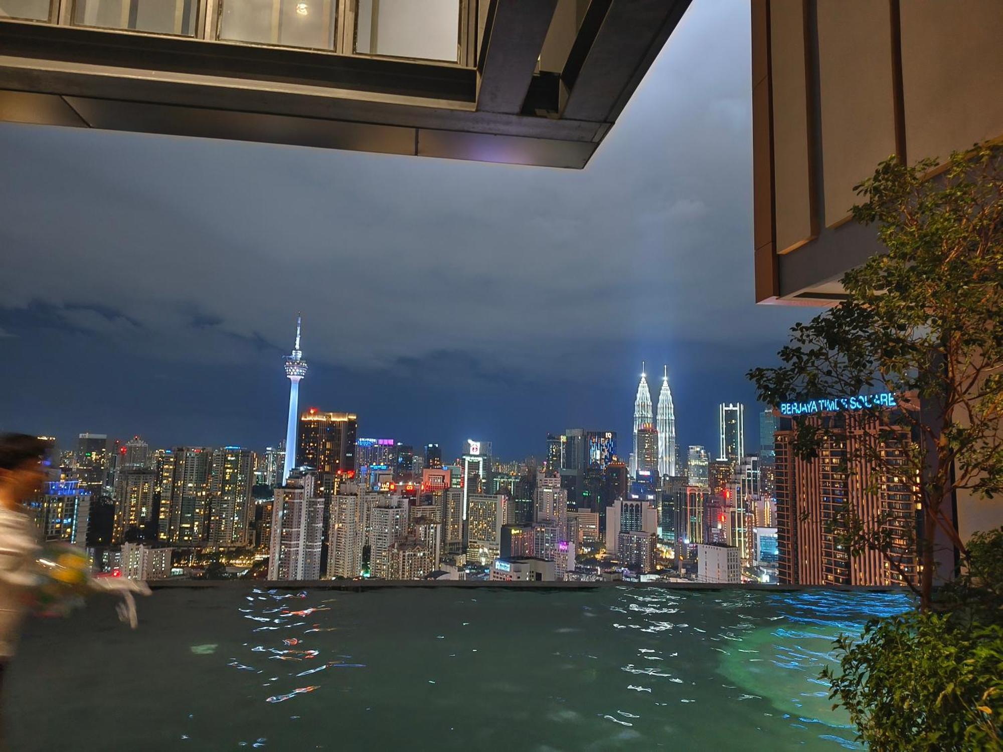 Lucentia Suites Klcc By City View 쿠알라룸푸르 외부 사진