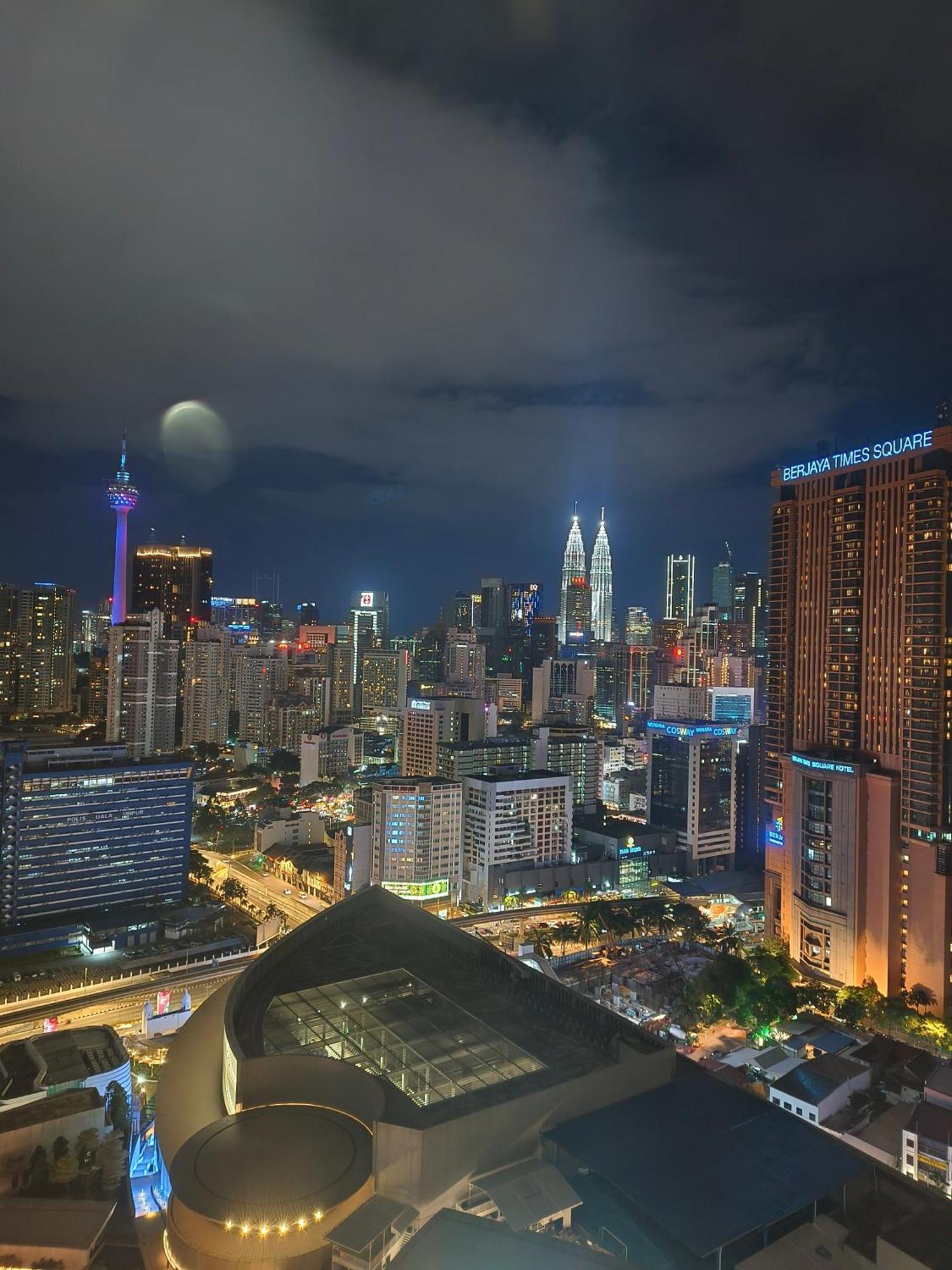 Lucentia Suites Klcc By City View 쿠알라룸푸르 외부 사진
