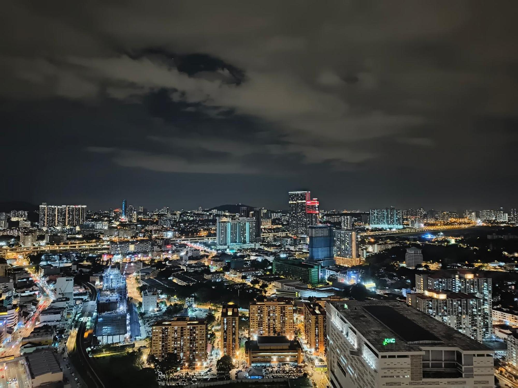 Lucentia Suites Klcc By City View 쿠알라룸푸르 외부 사진