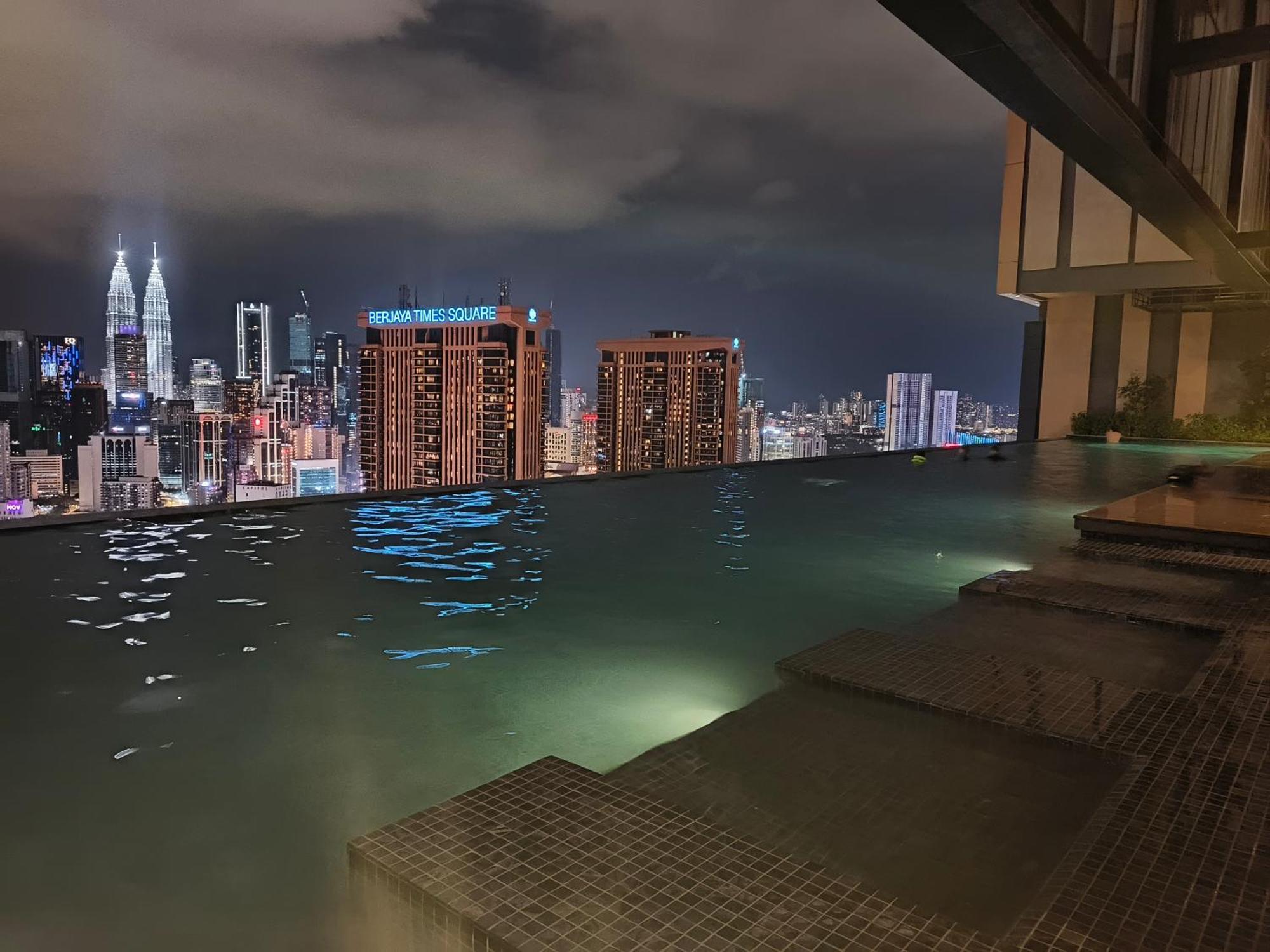 Lucentia Suites Klcc By City View 쿠알라룸푸르 외부 사진