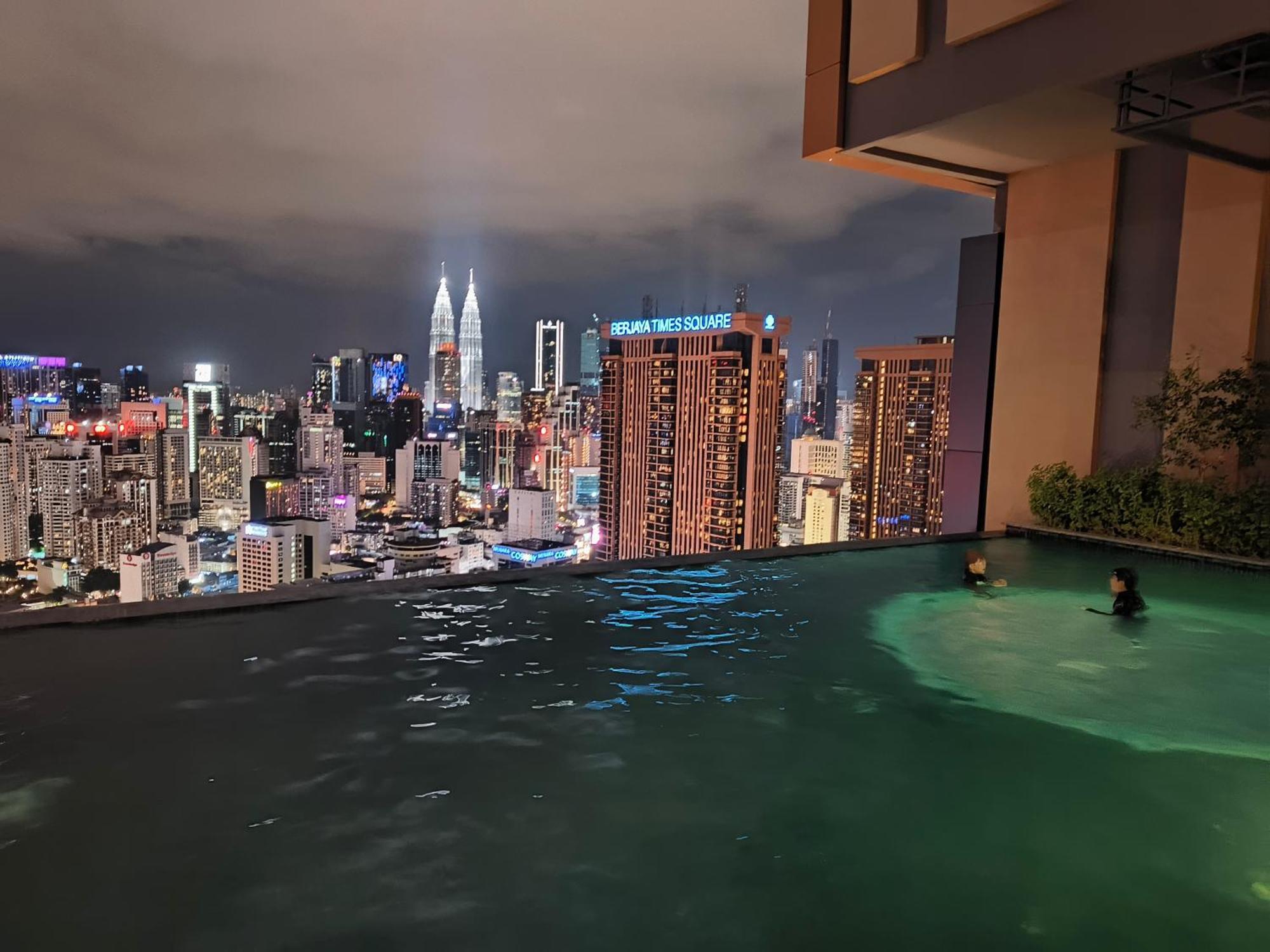 Lucentia Suites Klcc By City View 쿠알라룸푸르 외부 사진