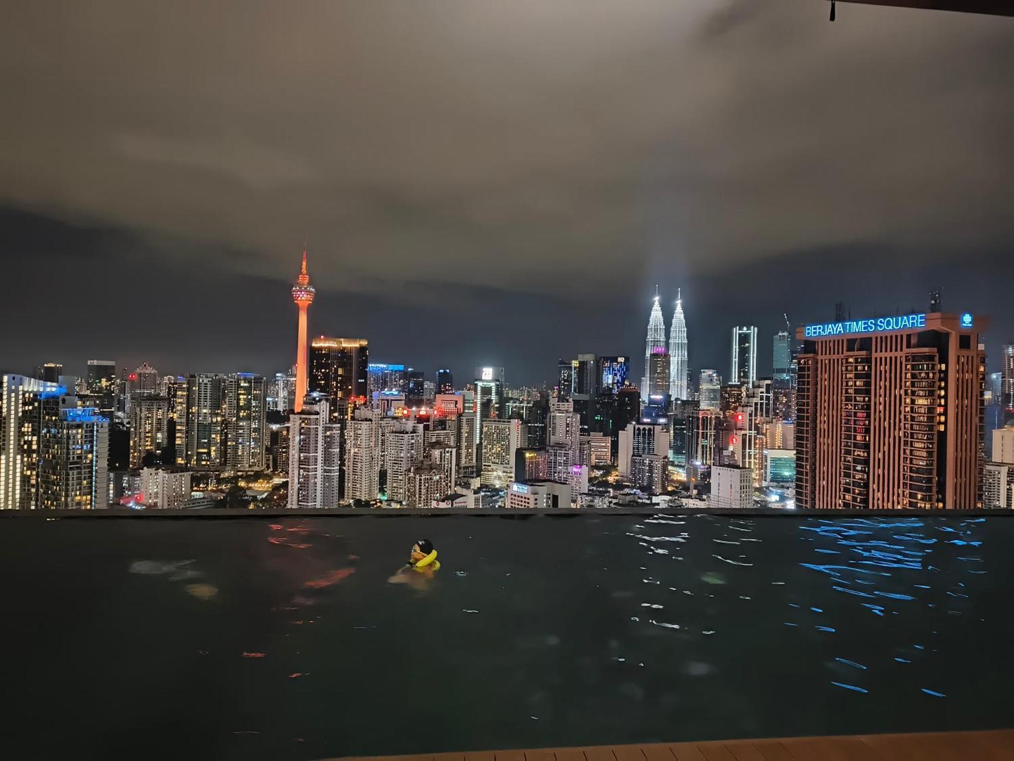 Lucentia Suites Klcc By City View 쿠알라룸푸르 외부 사진