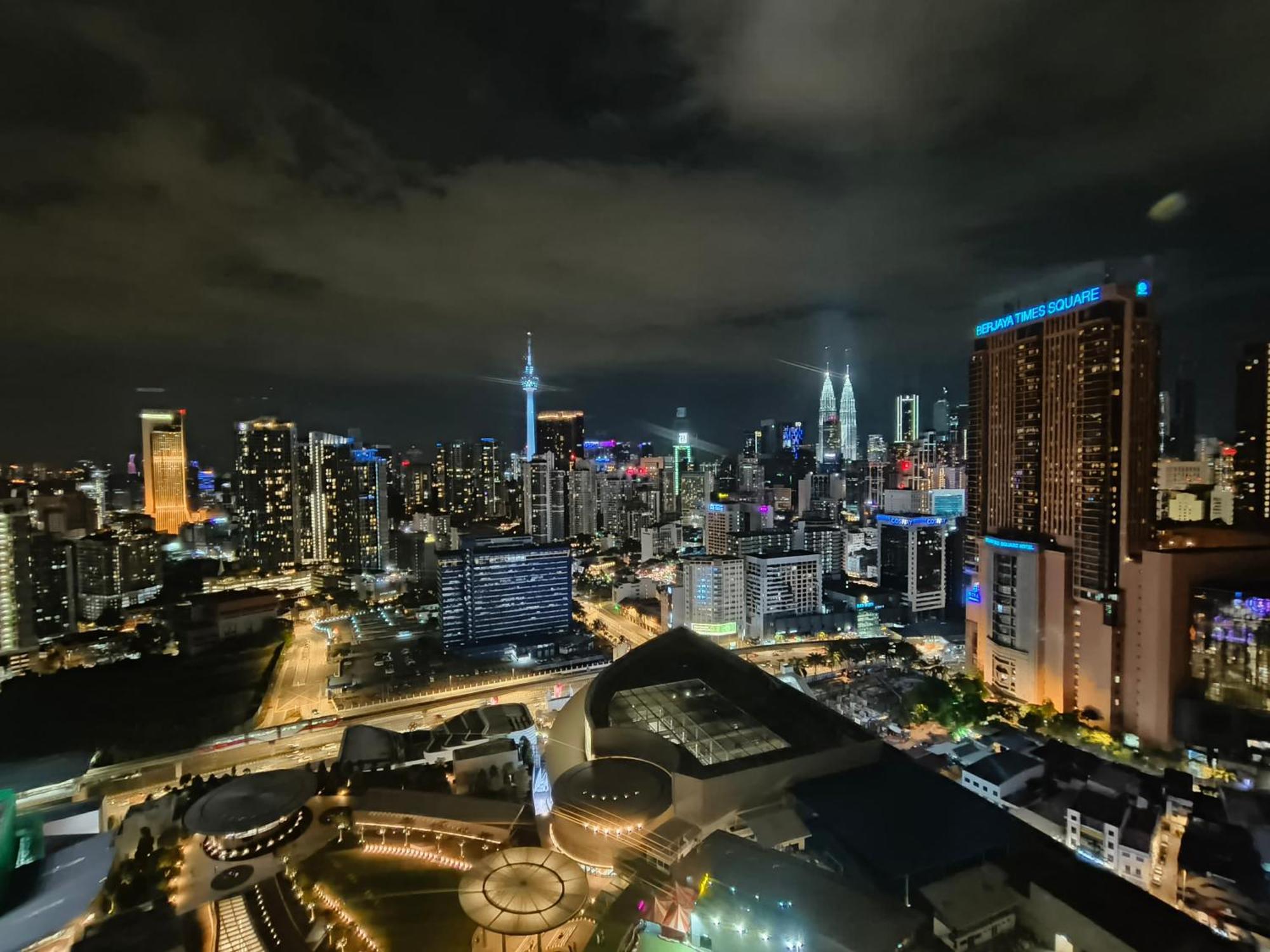 Lucentia Suites Klcc By City View 쿠알라룸푸르 외부 사진