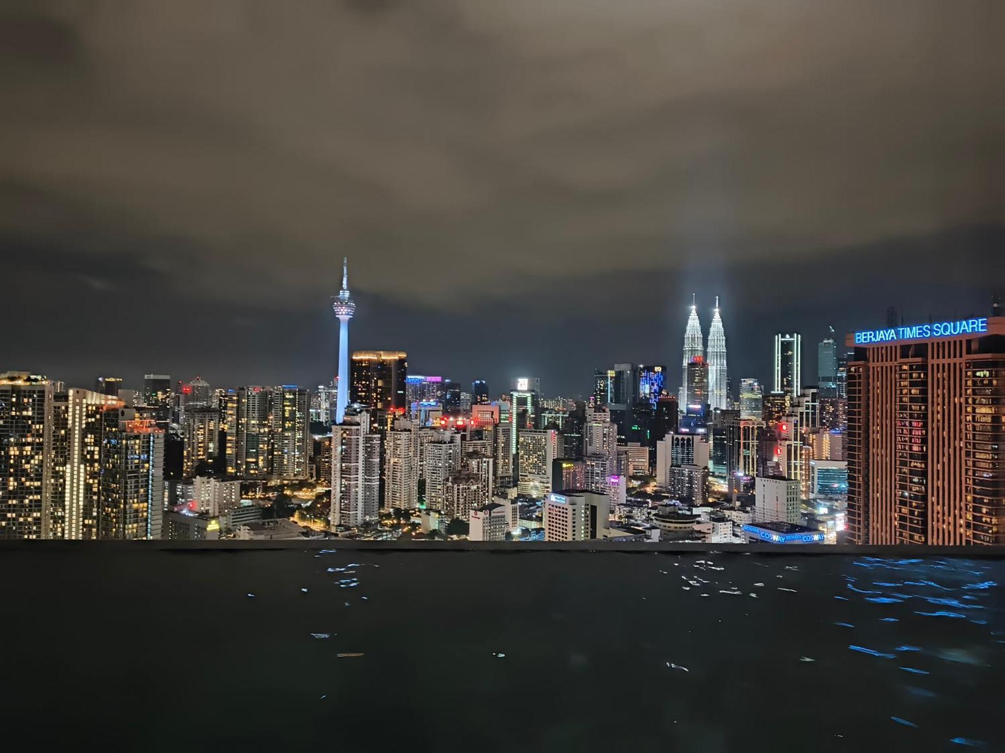 Lucentia Suites Klcc By City View 쿠알라룸푸르 외부 사진