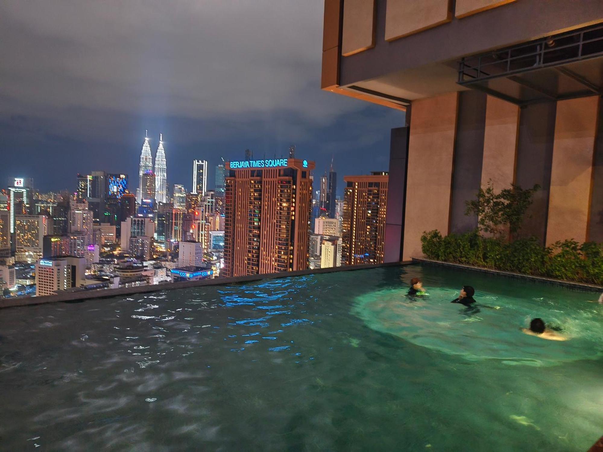Lucentia Suites Klcc By City View 쿠알라룸푸르 외부 사진