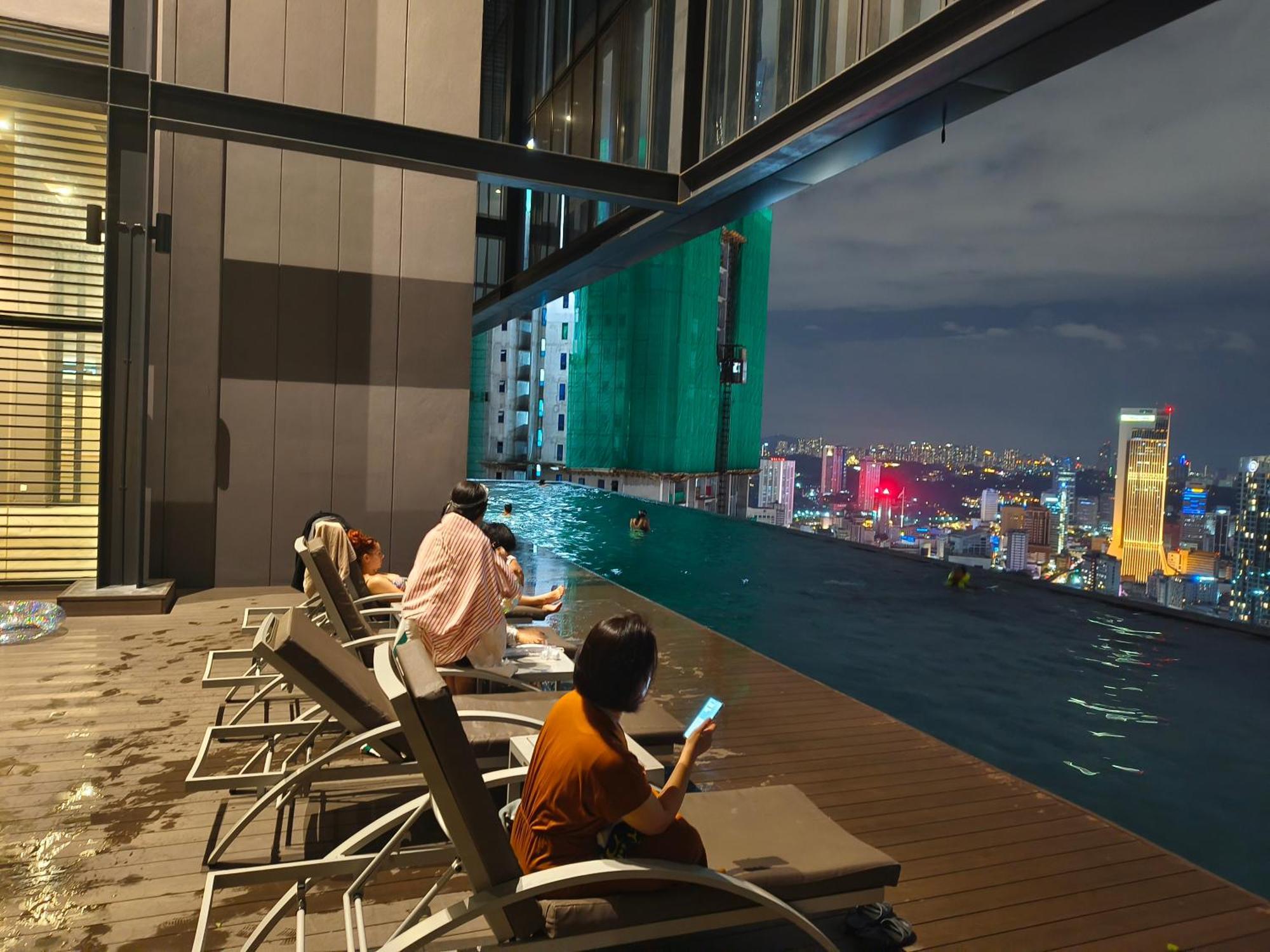 Lucentia Suites Klcc By City View 쿠알라룸푸르 외부 사진
